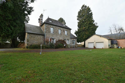 Maison - 220 m² - 10 pièces