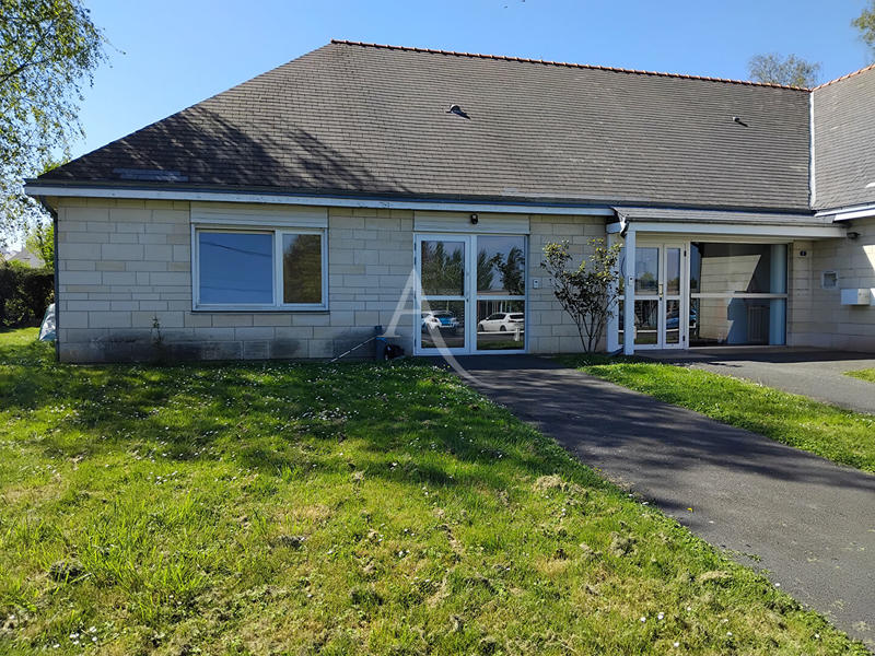 Bureau - 74 m² - 8 pièces