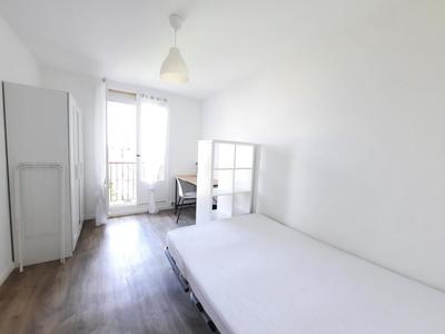 Chambre - 12 m² - 1 pièce
