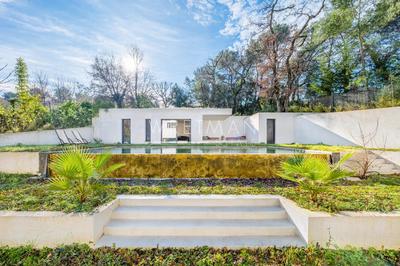 Maison - 222 m² - 6 pièces