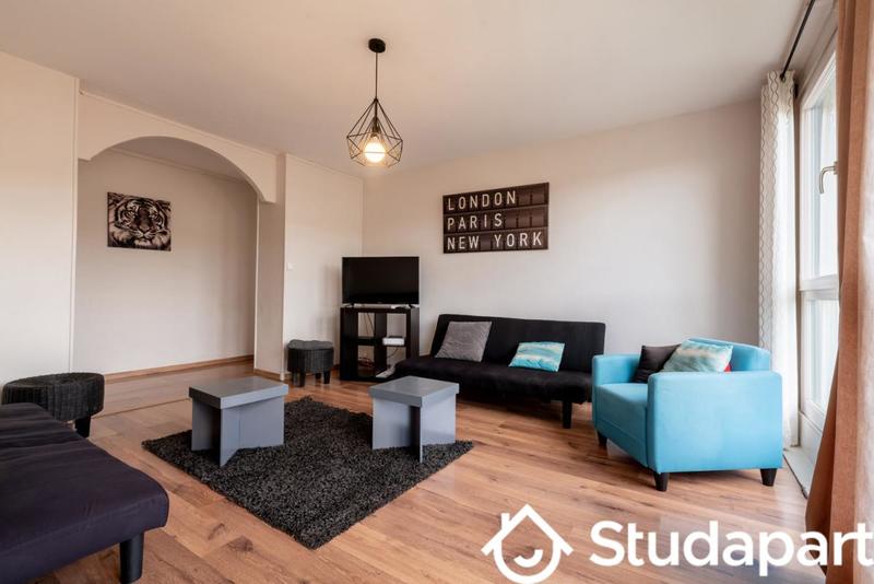 Chambre - 9 m² - 1 pièce