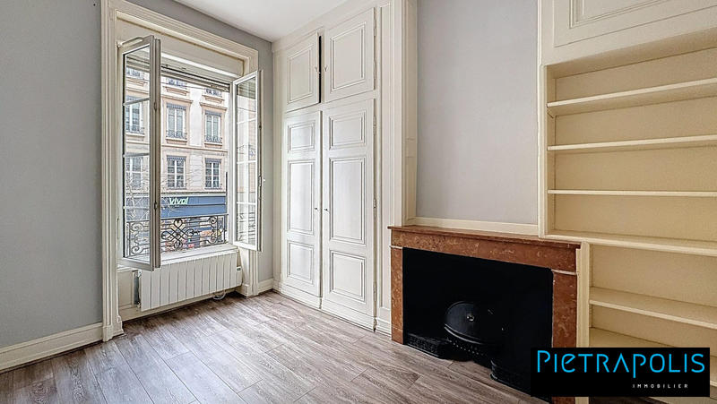 Appartement - 90 m² - 3 pièces