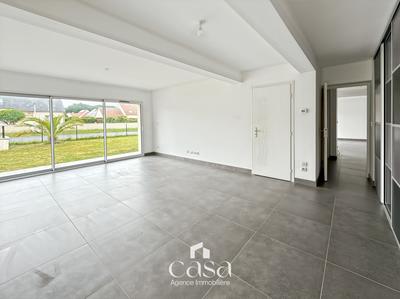 Maison - 204 m² - 7 pièces