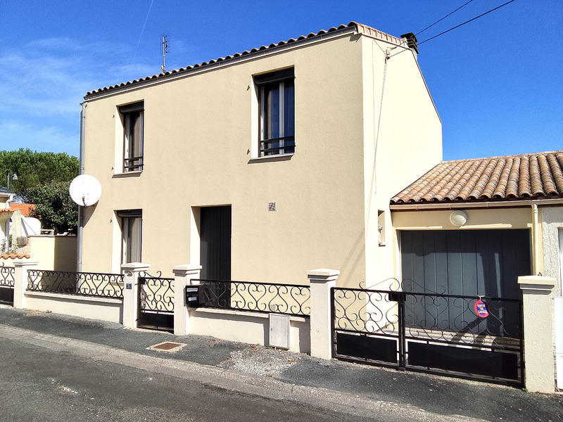 Maison - 93 m² - 4 pièces