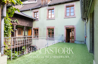 Maison - 850 m² - 20 pièces