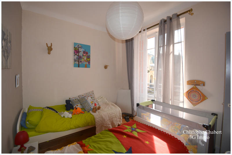 Maison - 252 m² - 18 pièces