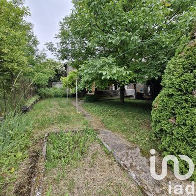 Maison - 187 m² - 7 pièces