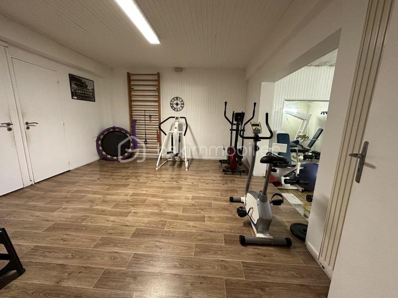 Bureau - 219 m² - 10 pièces