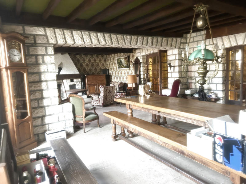 Maison - 227 m² - 7 pièces