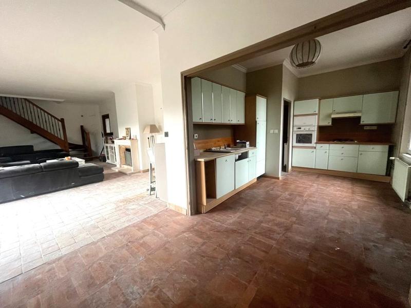Maison - 140 m² - 5 pièces