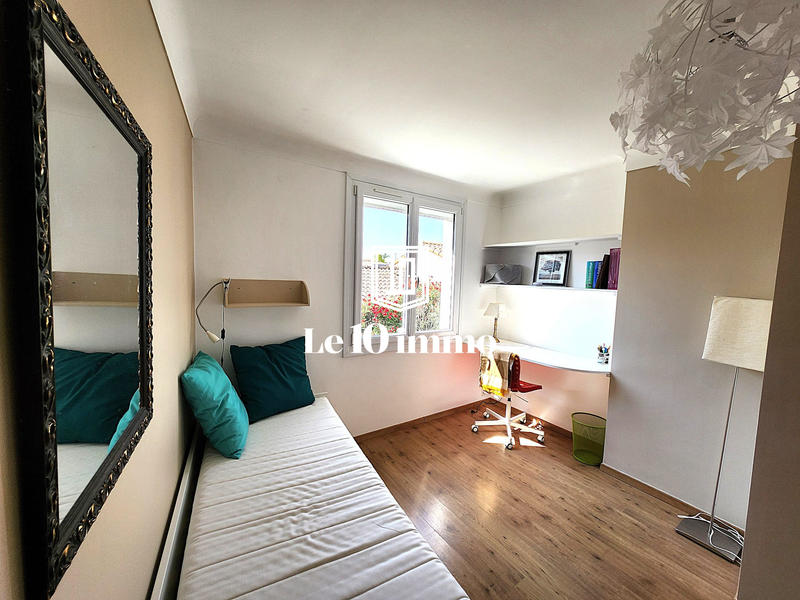 Maison - 171 m² - 8 pièces