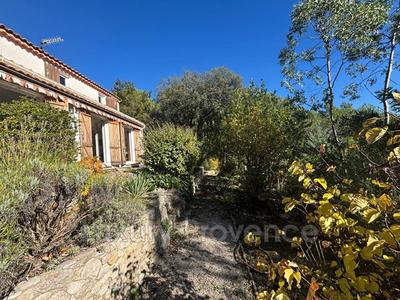 Propriété - 124 m² - 4 pièces