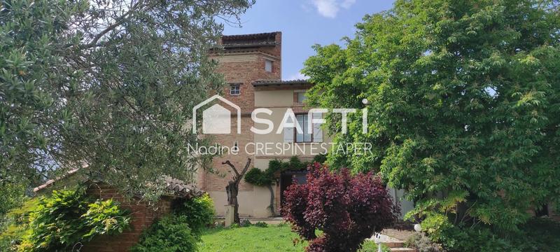 Maison - 400 m² - 11 pièces