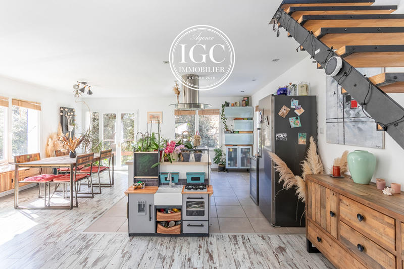 Maison - 135 m² - 4 pièces