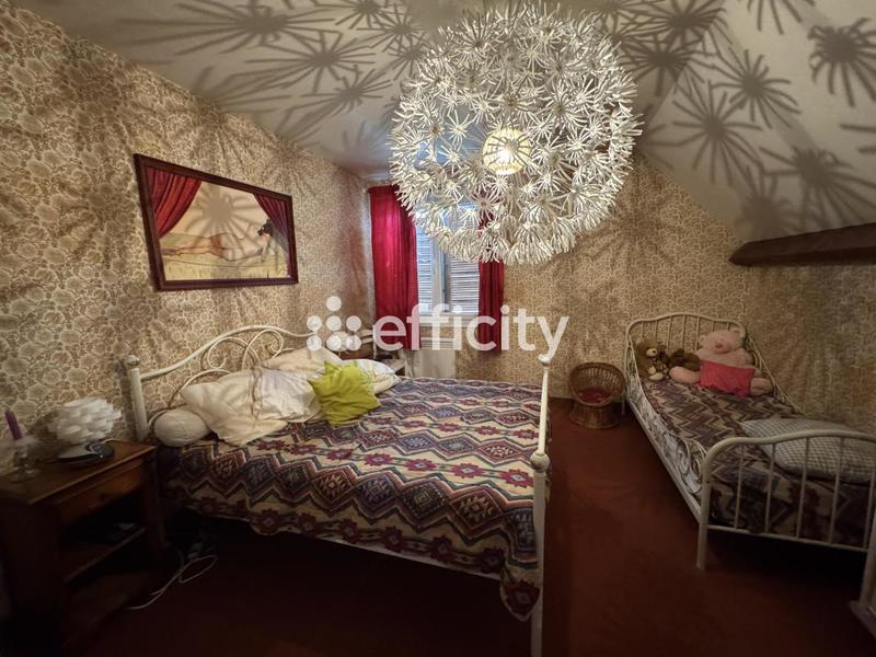 Pavillon - 157 m² - 8 pièces