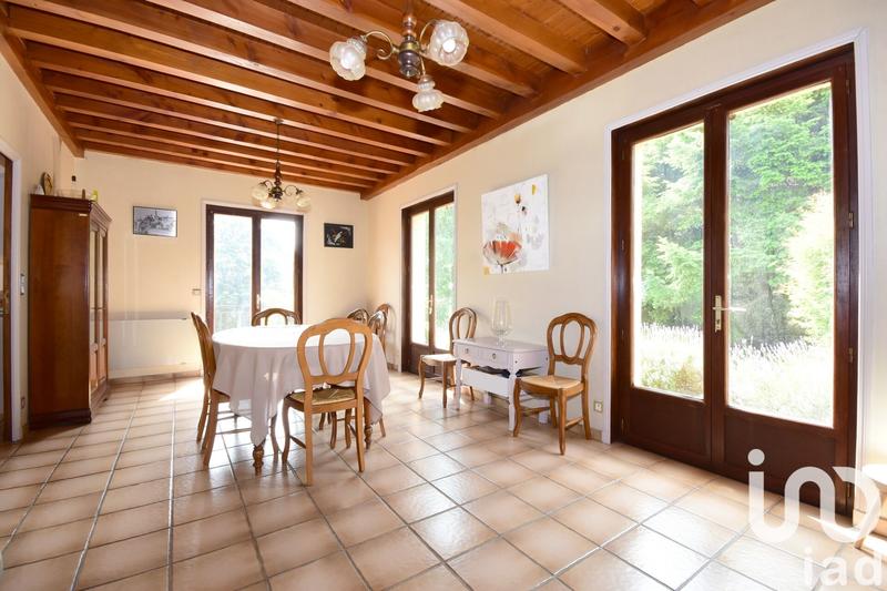 Maison - 187 m² - 9 pièces