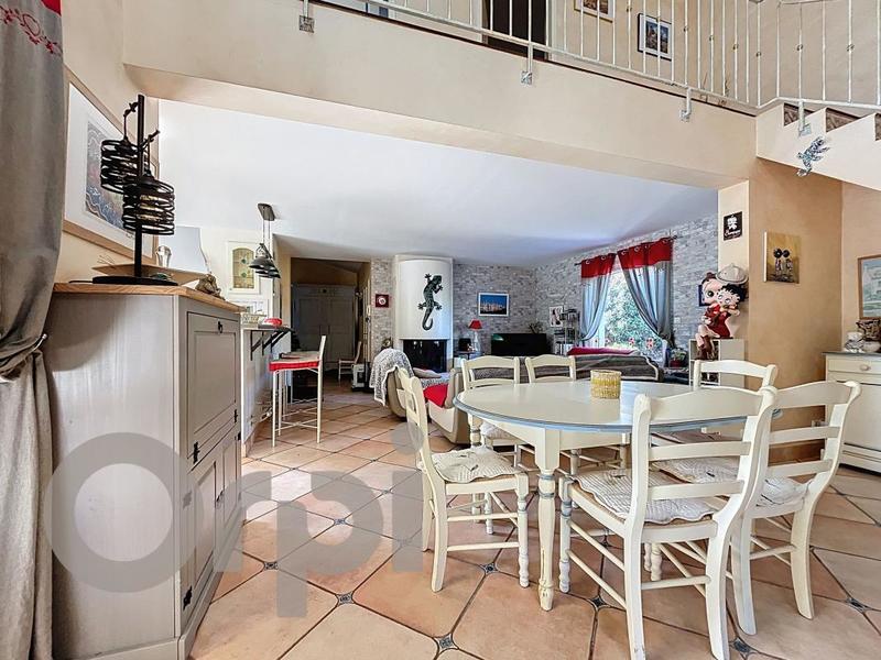 Villa - 160 m² - 6 pièces