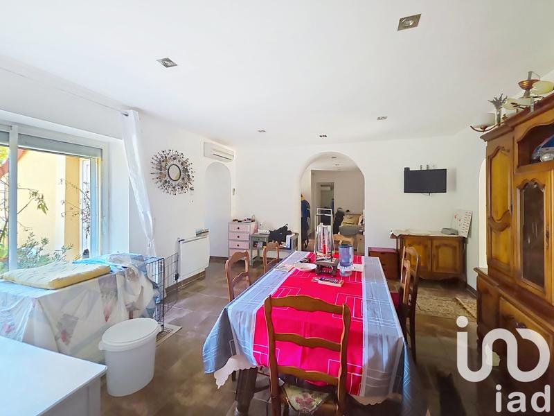 Maison - 232 m² - 8 pièces