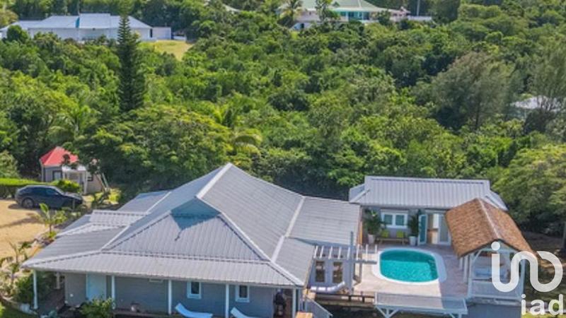 Maison - 200 m² - 4 pièces