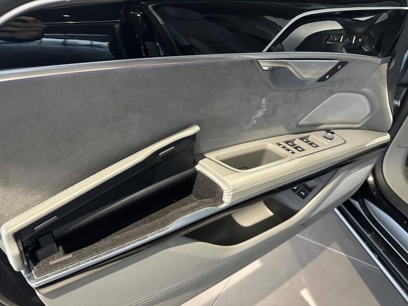 Audi A8 l 60 Tfsi e Tiptronic 8 Quattro Avus