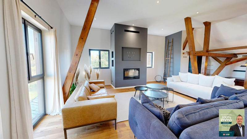 Maison - 239 m² - 6 pièces