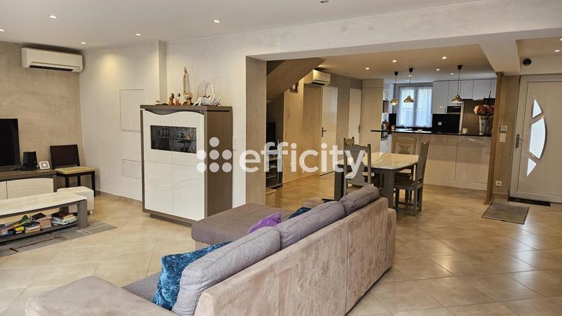 Maison - 165 m² - 7 pièces