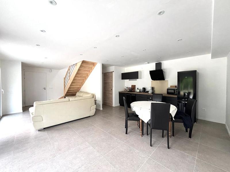 Maison - 106 m² - 4 pièces