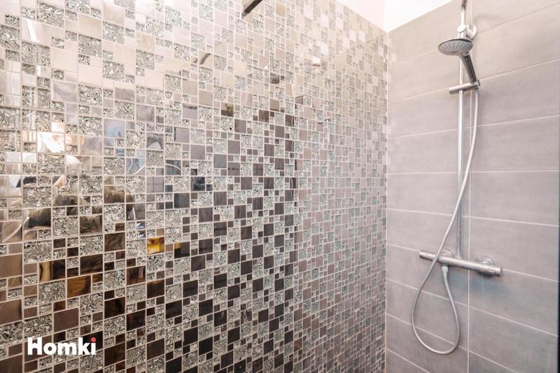 Appartement - 100 m² - 5 pièces