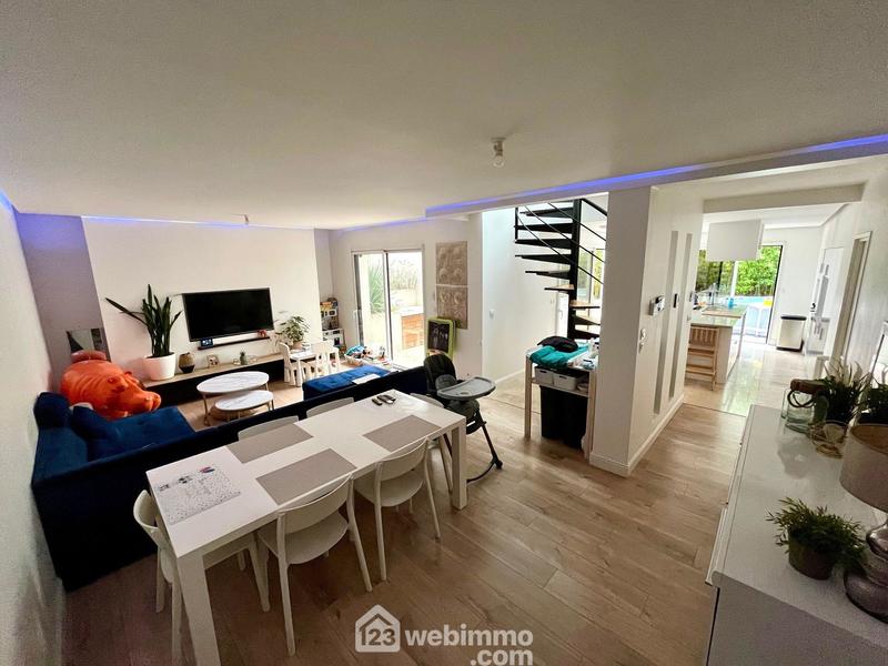 Maison - 130 m² - 6 pièces