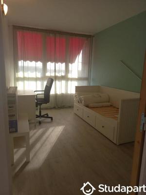 Chambre - 11 m² - 1 pièce