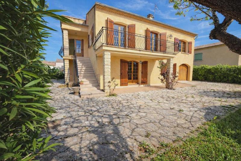 Maison - 162 m² - 7 pièces