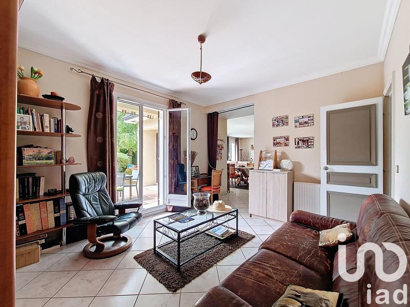 Maison - 235 m² - 8 pièces