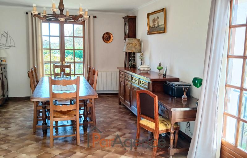 Maison - 161 m² - 7 pièces