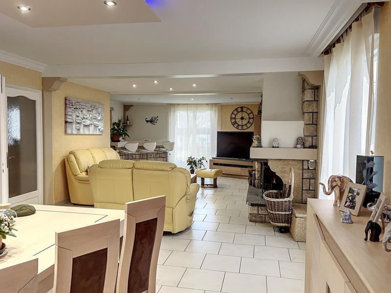 Propriété - 196 m² - 5 pièces
