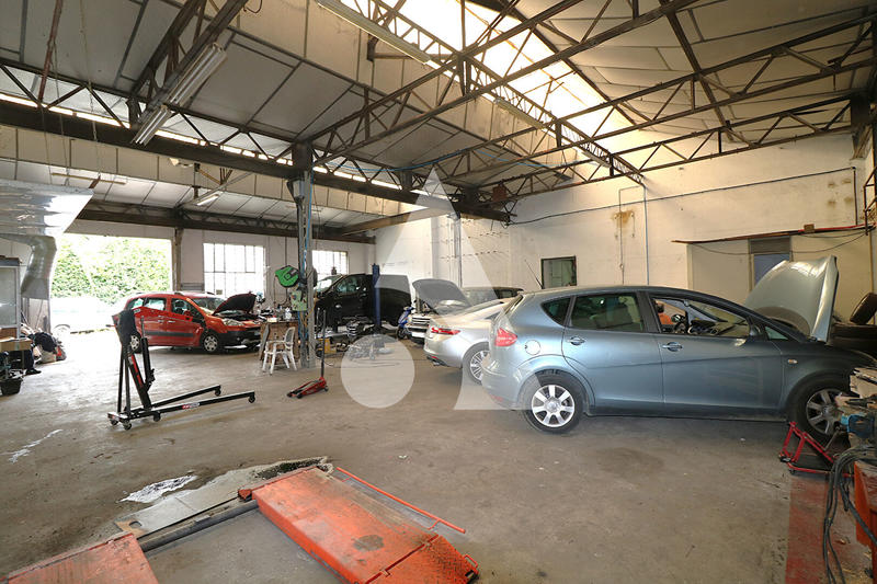 Local d'activité / Entrepôt - 501 m² - 5 pièces