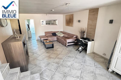 Maison - 93 m² - 4 pièces