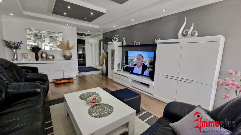 Appartement - 101 m² - 5 pièces