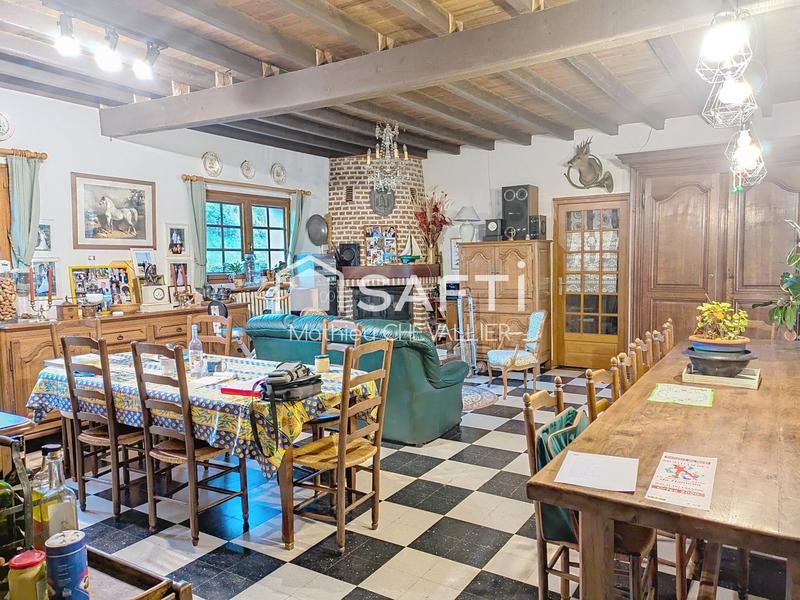 Maison - 199 m² - 9 pièces