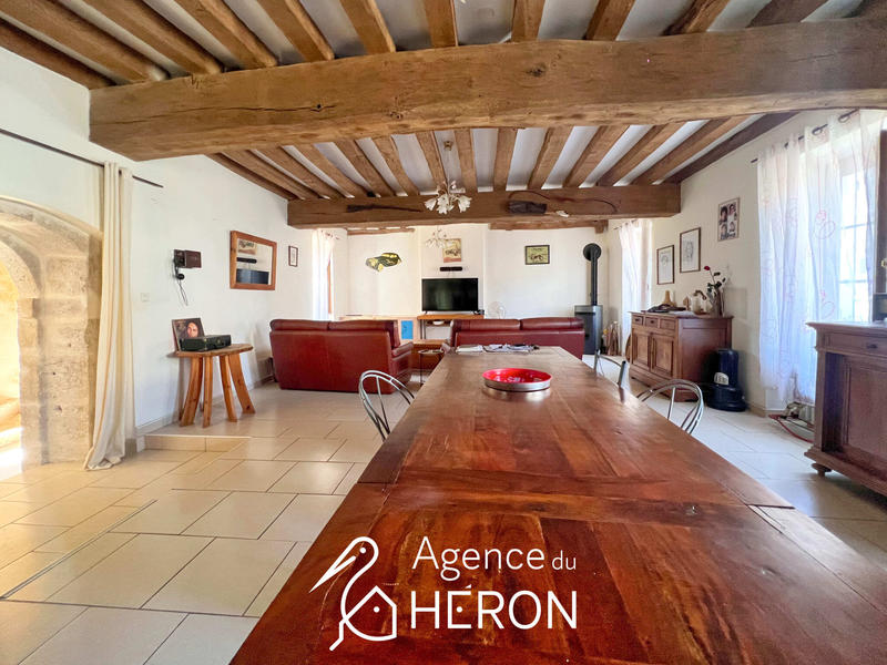 Maison - 177 m² - 9 pièces