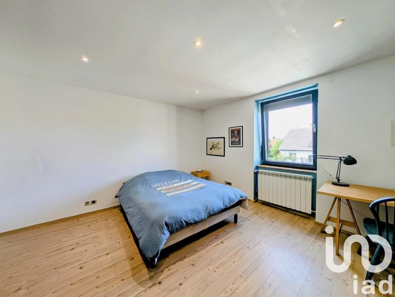 Maison - 223 m² - 8 pièces