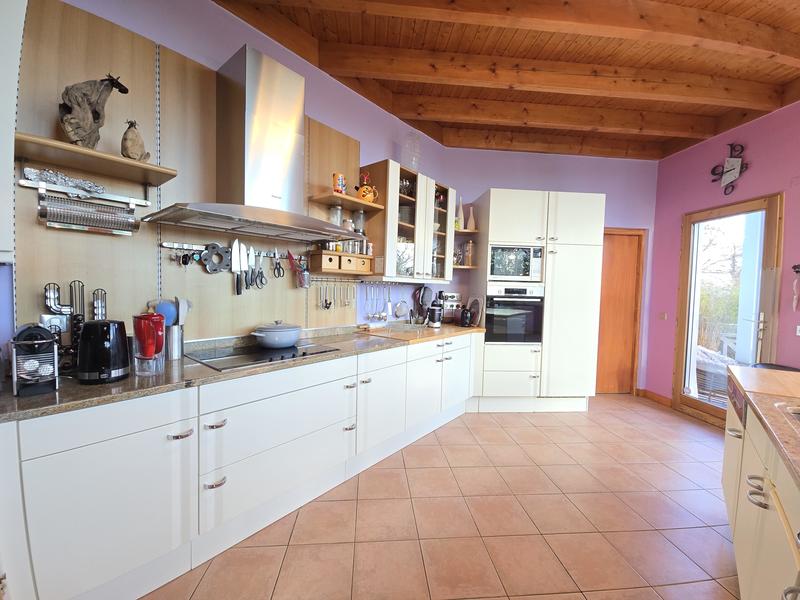 Villa - 230 m² - 6 pièces