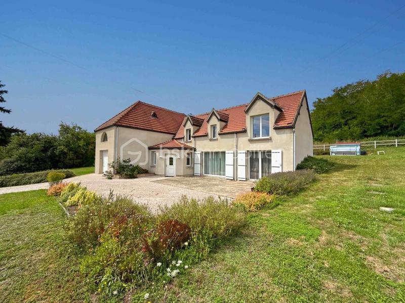 Maison - 155 m² - 6 pièces