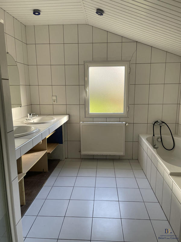 Maison traditionnelle - 130 m² - 5 pièces