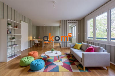 Appartement - 105 m² - 5 pièces