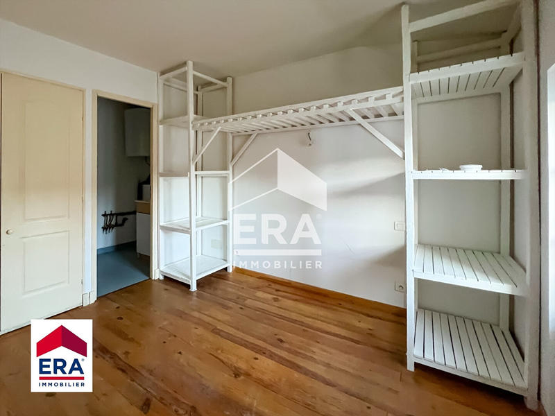 Appartement - 96 m² - 6 pièces