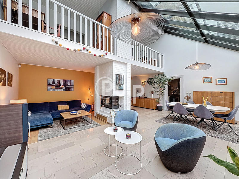 Maison - 200 m² - 6 pièces