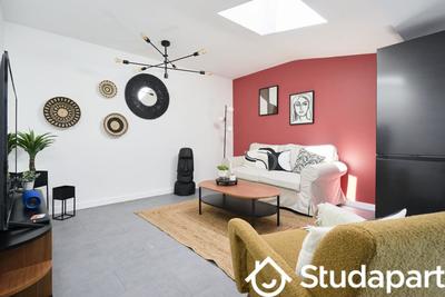 Chambre - 12 m² - 1 pièce