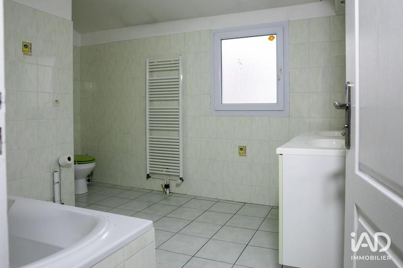 Local commercial - 269 m²