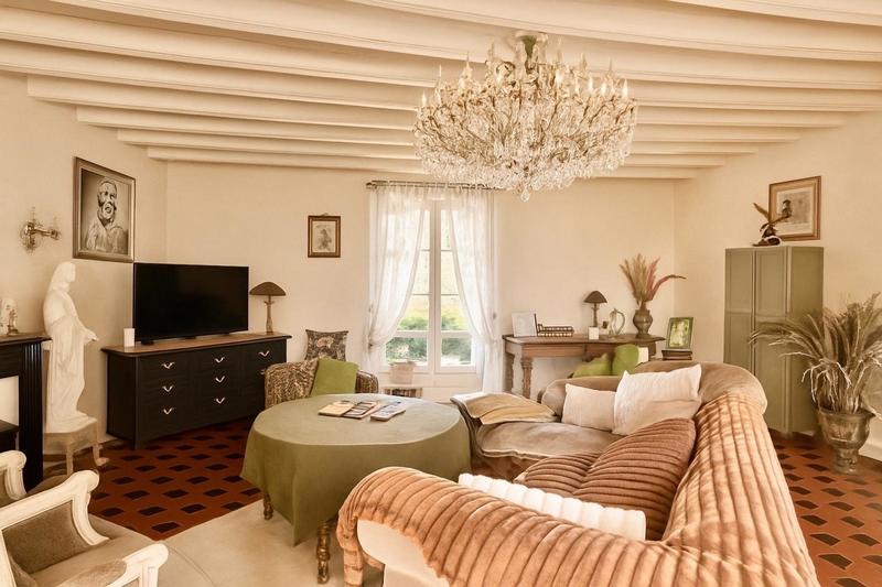 Propriété - 358 m² - 12 pièces