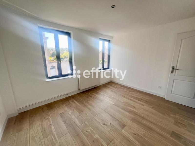 Maison - 85 m² - 5 pièces